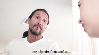 Chloe Surreal - Hace ejercicio con su abuelo y terminan follando sub esp