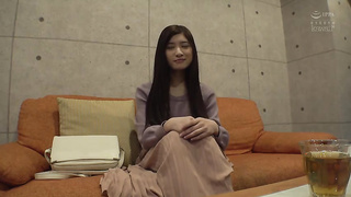 [CAWD-335] I Came So Much It's Almost Embarrassing! Shy Girl's Great Sexual Awakening Her First Huge