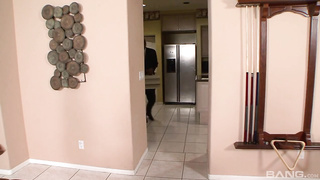 Leenuh Rae stuffed with Bbc