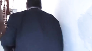 Dulce jovencita busca abuelete