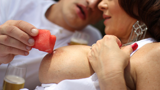 Sexy Milf - Juicy Fruit