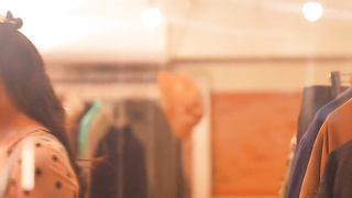 [START-138] Honjo Suzu, a fashionable and sexy clothing store clerk who makes customers naked and ej