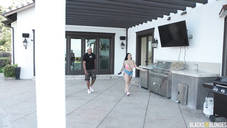 XXX Big Boobs Busting Nuts Payton porn