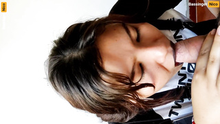 Visité a mi amiga y terminamos cogiendo mientras su novio la esperaba (creampie)