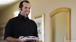 Milf take breakfast in bed