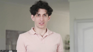 Sexy Caitlin Bell Has A Great Boy Toy Story To Tell