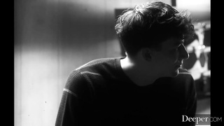 FREYA PARKER - Wouldnt Hurt A Fly