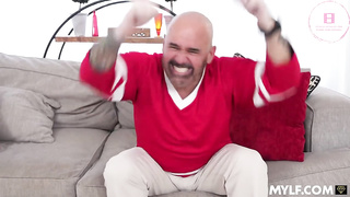 Ellie Tay Serena Hill  Pregúntale a tu madre Sub