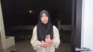 Hijab Wife Seducing A Stranger - Briana Banderas