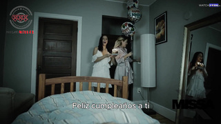 Adriana Chechik y Kissa Sins - Feliz cumpleaños a