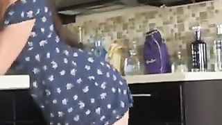 Russian Teen Twerking No Panties