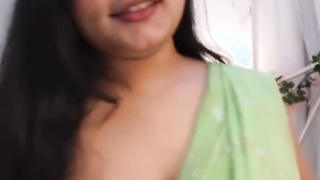 Hot saree Live