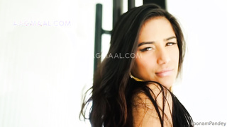 Desi Babe In Beautiful Skirt - Poonam Pandey