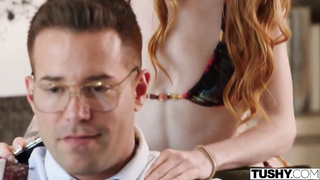 Madi xxx, gets her ass stretched out