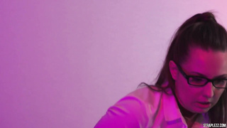 Straplez Sexy Dom Merry Pie & Pavla Your wish is my command