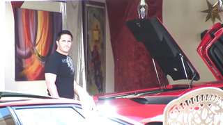 Sunny Leone - Garage bouncing fuck