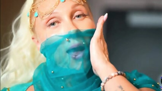 Big White Ass! - Alexis Andrews