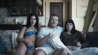 Queenie Sateen - The Visitor (19.01.2025) rq