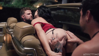 Good Porn - Alone At The Park XXX