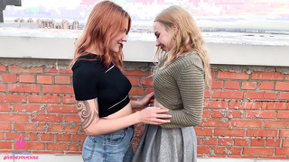 PUBLIC LESBIAN SEX ON THE ROOF