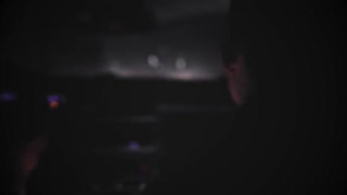 Jennifer fica tímida perto do sobrinho