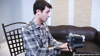 Eva faz sexo com seu cinegrafista