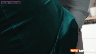 chica rubia y su  famila 3 video