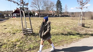 Vicky Menage - Don't Go With the Woods (02.04.2025) rq