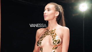 Fhotless Models Have Epic Outdoor Orgy XXX