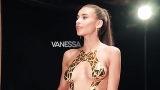 Um grupo de amigas fazem sexo