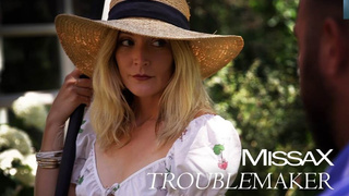 Troublemaker – Mona Wales, Brianne Blu, Chad White