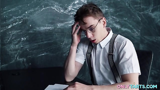 BREAK FOR BRAIN AND USE BODY THREESOME