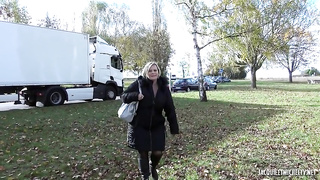 Public anal outdoor with 44-year-old Morgane