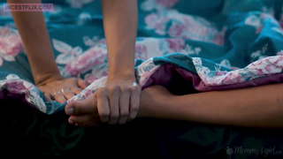 lesbianas morenas 2 video