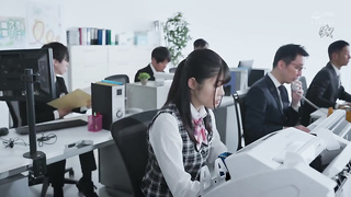 DASS-683 The bank robber lost his mind over my busty wife