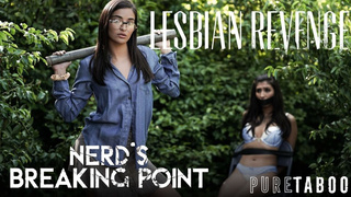 Nerd's Breaking Point – Emily Willis, Gianna Dior
