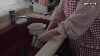 [ROE-221] Insult A noisy neighboring housewife who always complains is silenced every time with a di