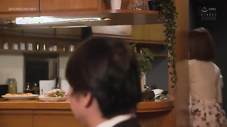 [ADN-552] A wife who left the house after a fight and was taken by a college student in a group blin