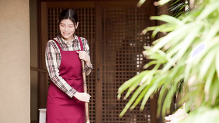 Rei Kamiki Beautiful Wife Who Runs A Guesthouse Is Provoked By Horny Guest Became Addicted To NTR Se