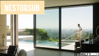 Piper press con el chico de la piscina sub español