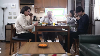 [ROE-391] Days of teen, sex, family with my mother in the family home after everyone has left. Aikawa porn