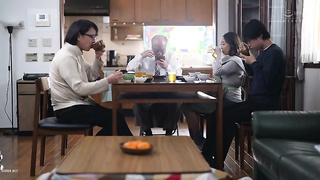 [ROE-391] Days of teen, sex, family with my mother in the family home after everyone has left―. Aikawa Saki