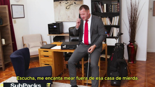 Jennifer White recibe para ayudar a su marido