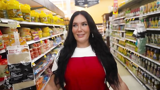 Grocery store BBW Pawg fucked