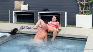 Angela White, Johnny Sins - Pool booty call, Cunnilingus