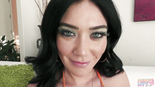 Play With Anal Maiden