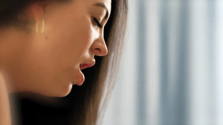 Massage & Romantic Sex With Mom - Elizabeth Skylar