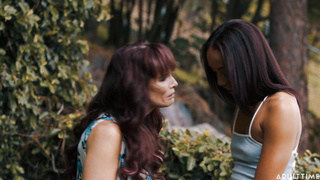 Motorboating For Hope - Alexis Tae & Syren De Mer (Lesbian, 2023)