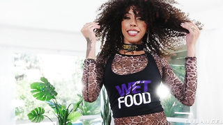 Frecklemonade - 7-Man Birthday Blowbang XXX