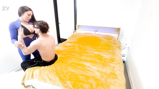 Luna Star - Curvy MILF Gets Creampie (30/9/25)